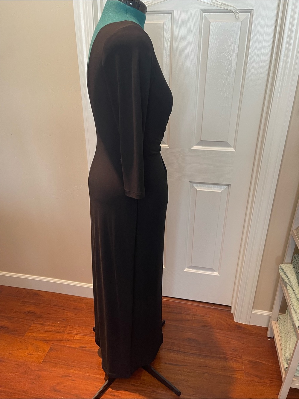 Ralph Lauren Black Long-Sleeve V-Neck Evening Gown with Side Brooch - Picture 10 of 13
